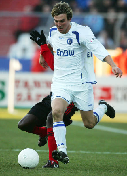 后防稳固的 后防稳固的